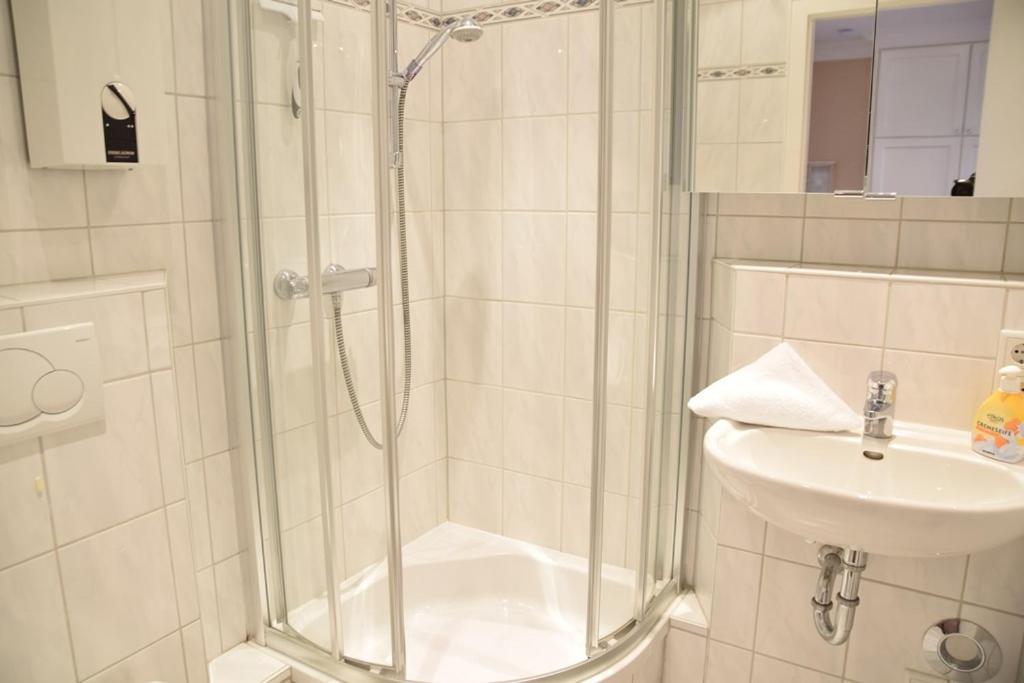 Schoenes Neues Hochwertig Renoviertes 2-Zimmer Appartement In Der 4. Etage. Вестерланд Екстер'єр фото