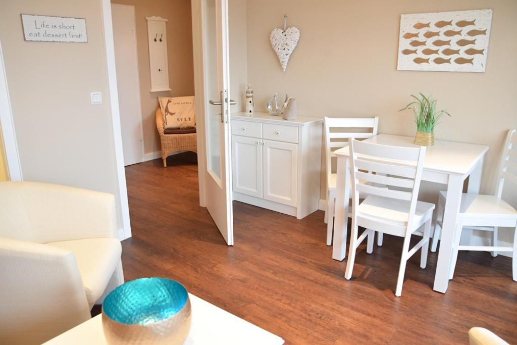 Schoenes Neues Hochwertig Renoviertes 2-Zimmer Appartement In Der 4. Etage. Вестерланд Екстер'єр фото