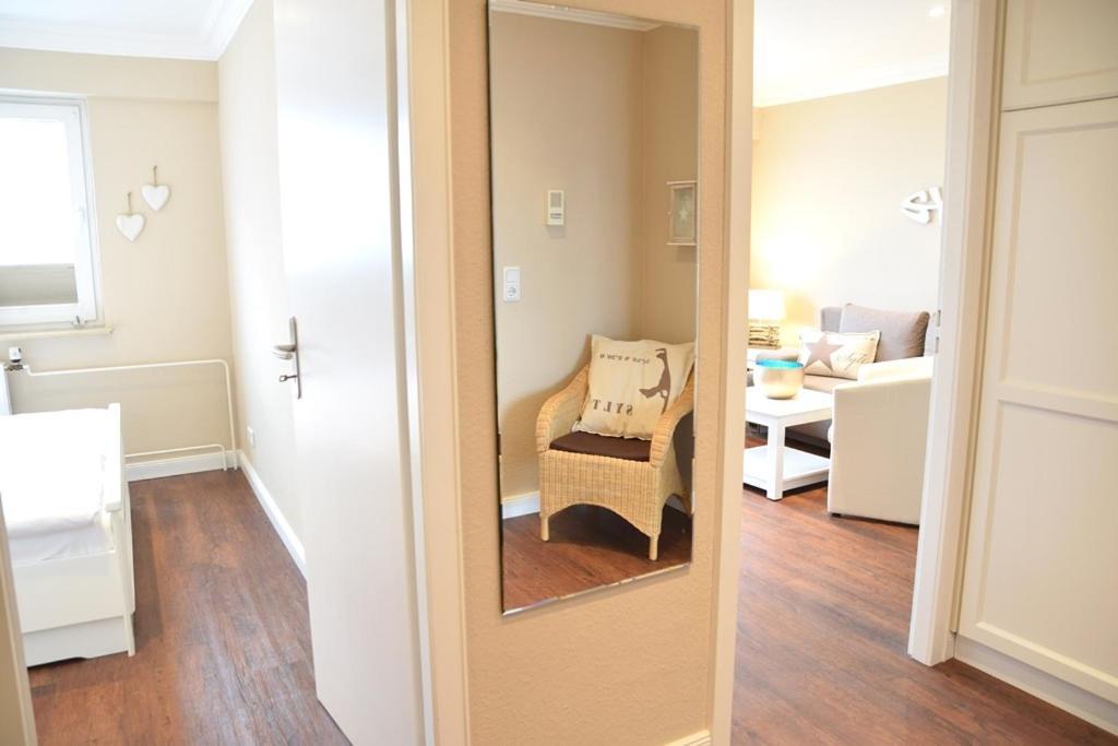 Schoenes Neues Hochwertig Renoviertes 2-Zimmer Appartement In Der 4. Etage. Вестерланд Екстер'єр фото